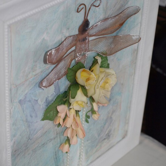 Framed Dragonfly art, mixed media, Vintage Flowers, Pearls, French romantic - Picture 5 of 12